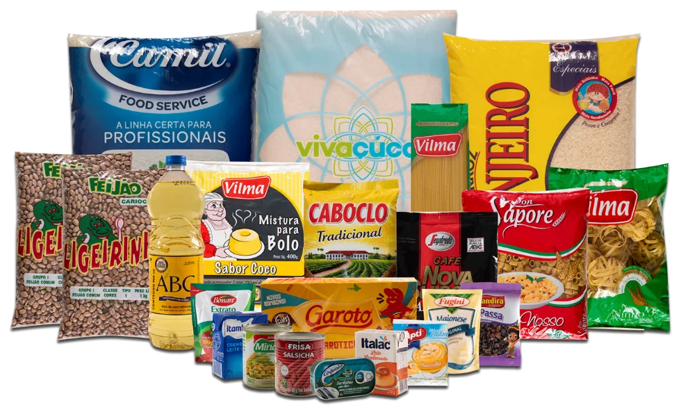Cesta básica montada, com arroz, feijão, macarrão, óleo, café e itens de mercearia